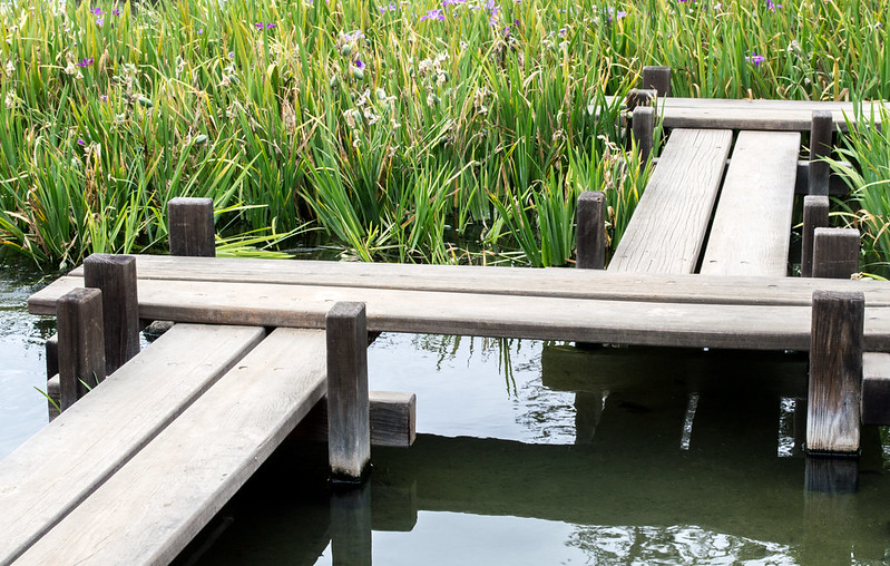 Yatsuhashi The EightPlanked Bridge KCP International